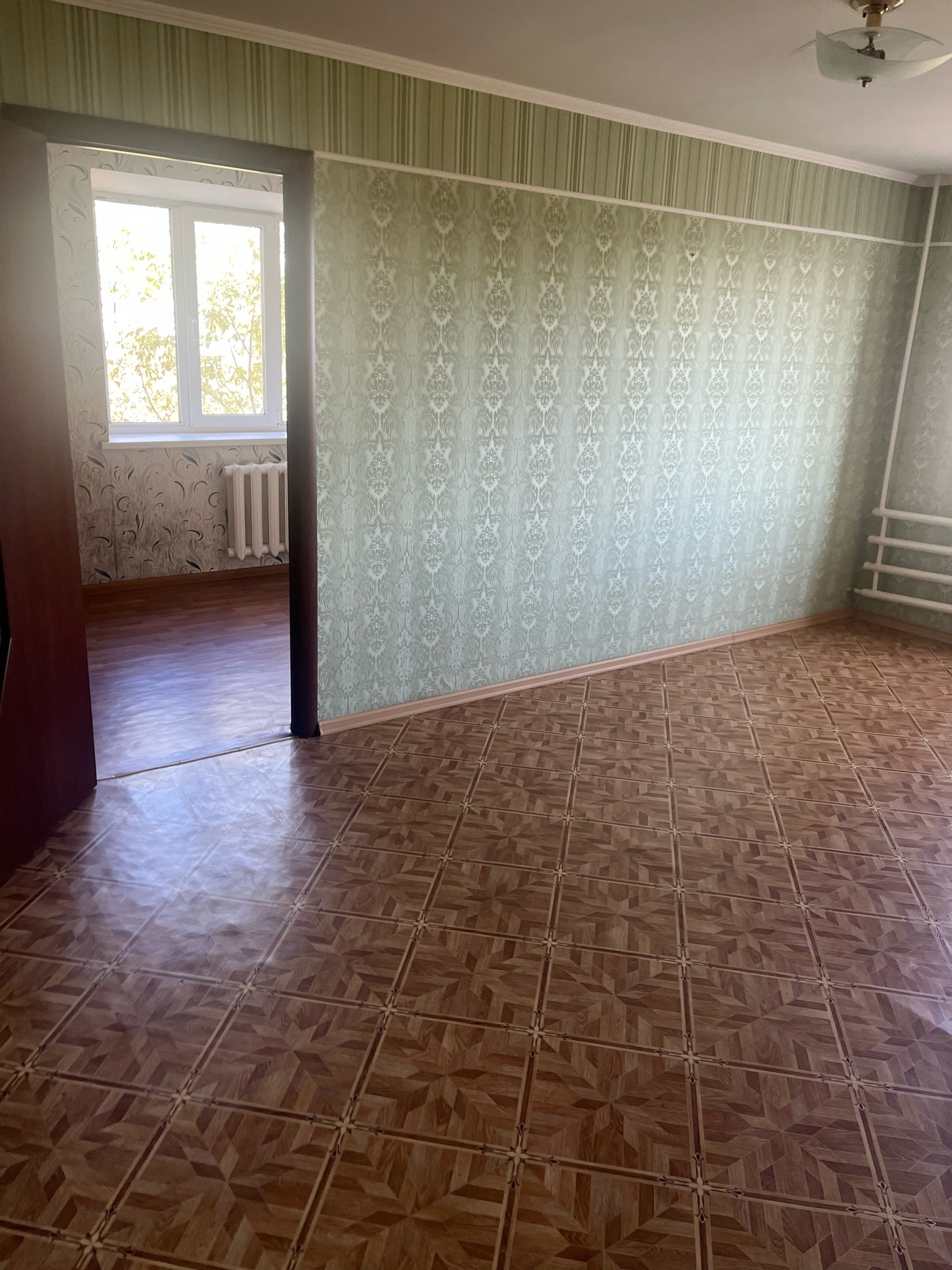 Сдам 2х комнатную квартиру Ленина 27 4этаж +79591249224