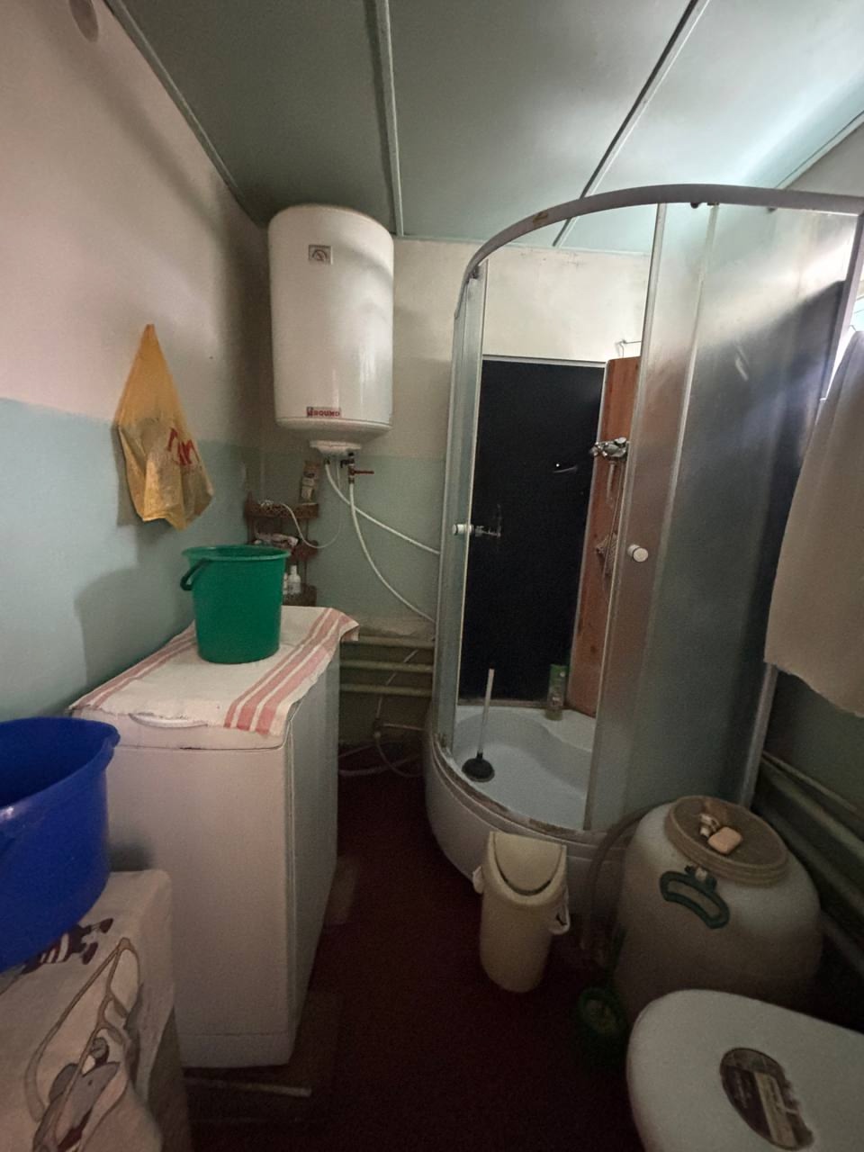 Продам дом Вергунский разъезд, ул. Высокая, дом пл. 56 кв.м., 4 комнаты, кухня, санузел, душ.кабина, бойлер, окна мет/пластковые, жилое состояние, участок 8,3 сотки приватизирован. Документы РФ Цена 1 600 000₽. +79591730175 Татьяна, +79591695183 Роман ...